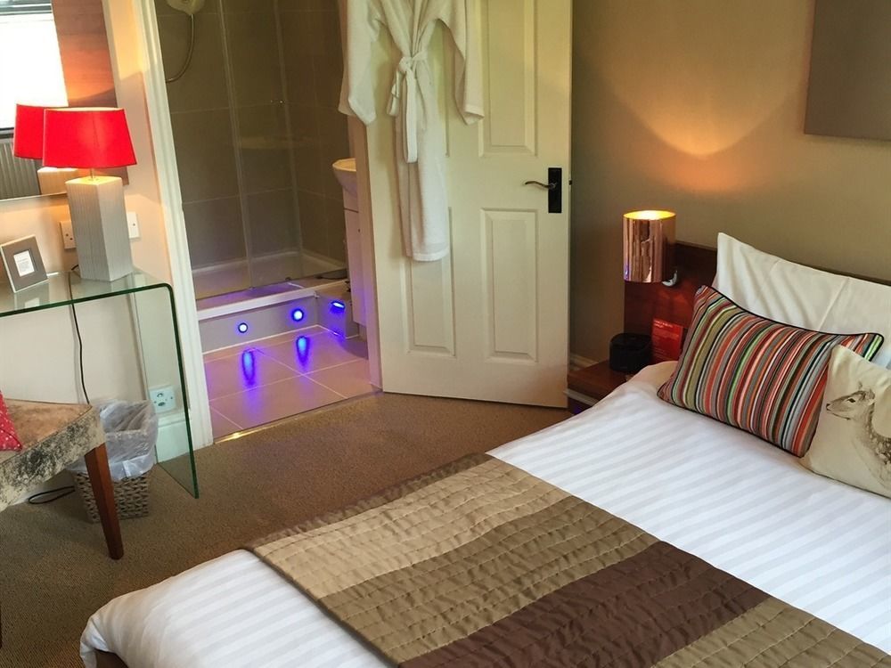 Hotel The Bijou à Harrogate Extérieur photo